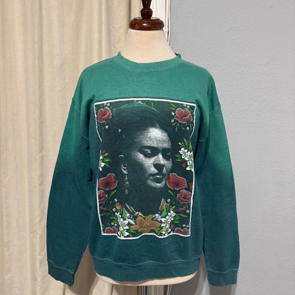 True Vintage Los Angeles Boho Frida Kahlo‎ Graphic Sweatshirt Green Ombre Size S